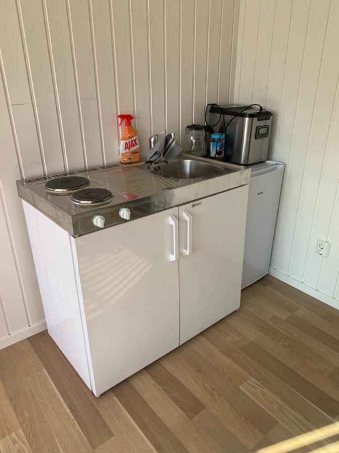 Sjarmerende Gjestehus Med Stor Hage I Sandvika Exterior photo